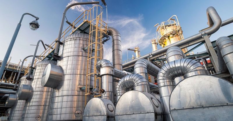 refinery plant pipelines